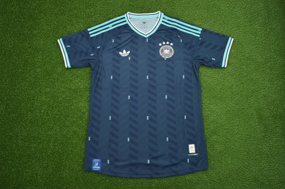 Germany Second Kit Man